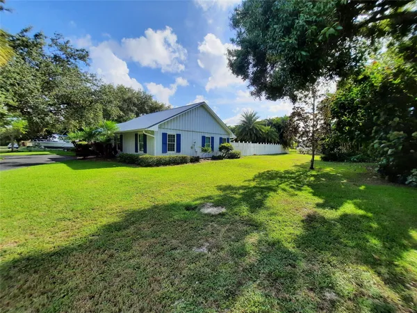 $1,390,000 | 155 31st Avenue Southwest, Vero Beach, FL 32968
