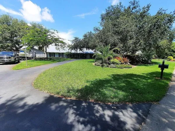 $1,390,000 | 155 31st Avenue Southwest, Vero Beach, FL 32968