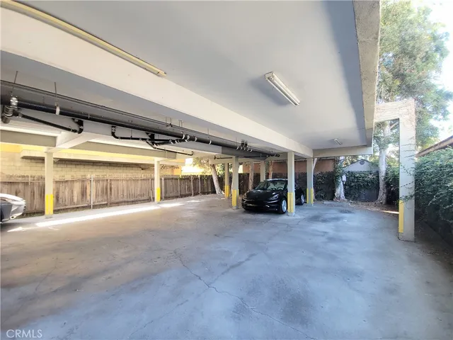$2,495 | 1201 Belmont Avenue, Unit 302, Long Beach, CA 90804