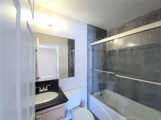 $2,495 | 1201 Belmont Avenue, Unit 302, Long Beach, CA 90804