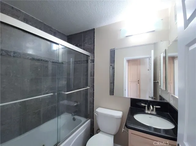 $2,495 | 1201 Belmont Avenue, Unit 302, Long Beach, CA 90804