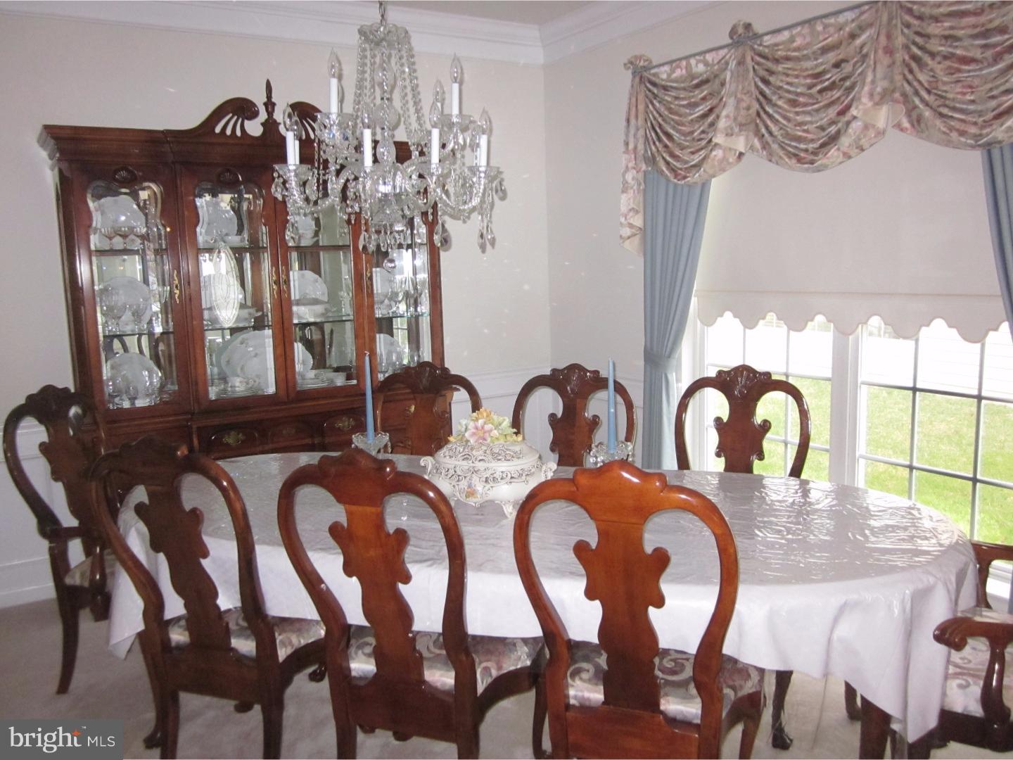 39 Emery Way Delanco, NJ 08075 - Photo 4 of 21 Dining Room