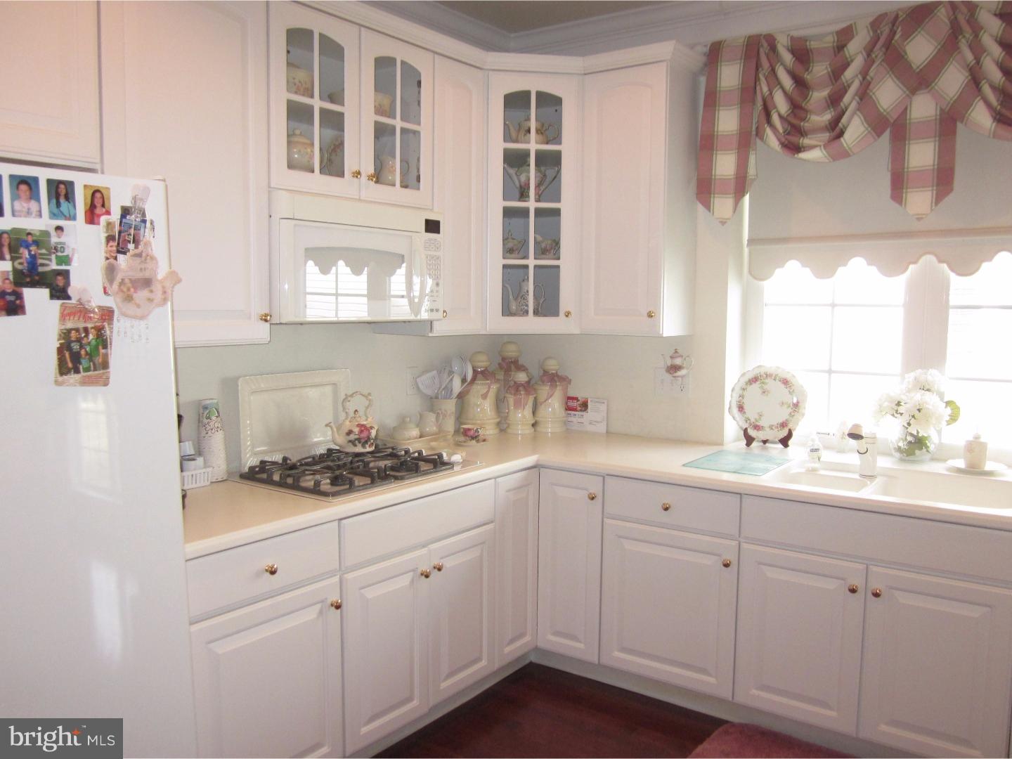 39 Emery Way Delanco, NJ 08075 - Photo 8 of 21 Kitchen