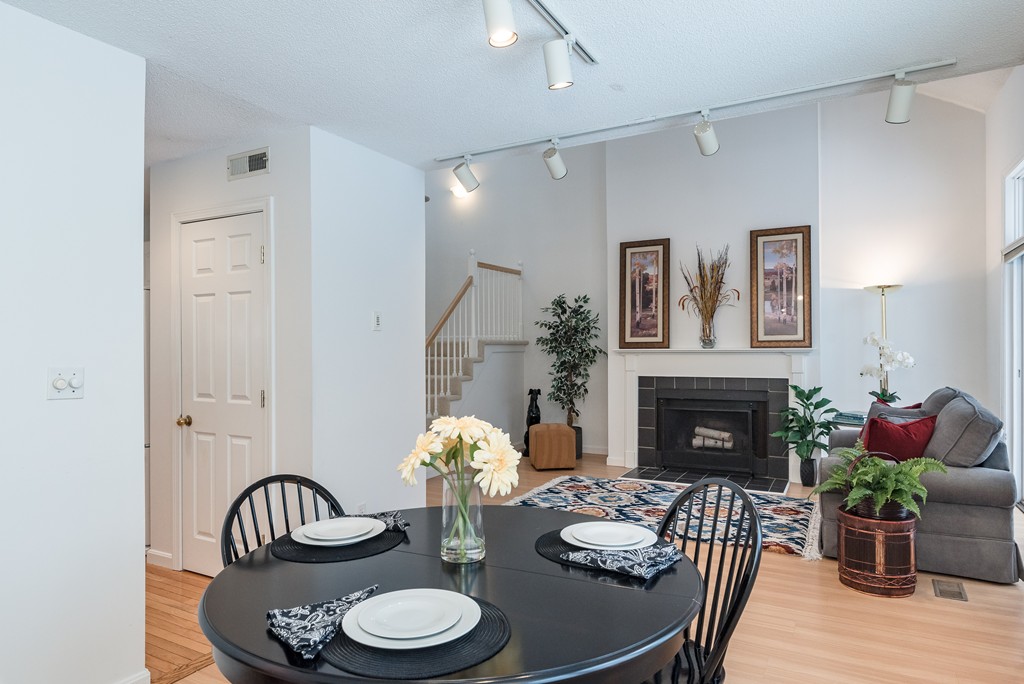 41 Bishops Forest Drive, Unit 41 Waltham, MA 02452 - Photo 6 of 18