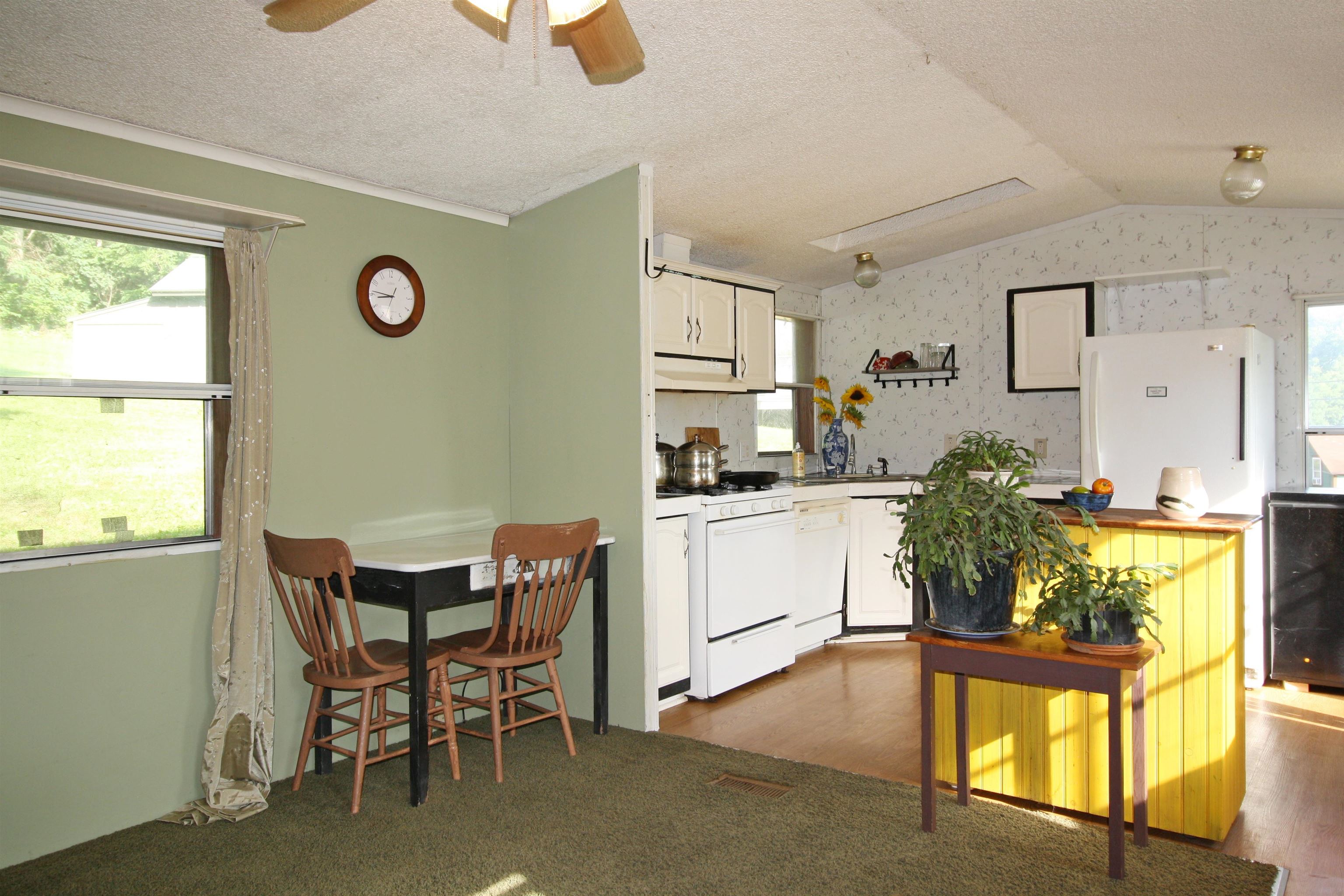 41 Maple Street Brandon, VT 05733 - Photo 8 of 19 Gallery Image 8