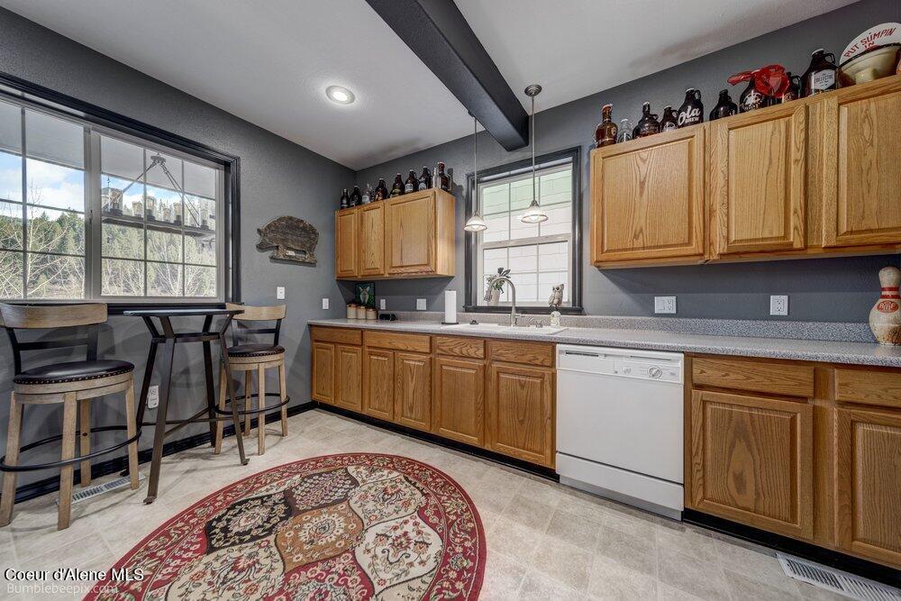 620 Pearl Street Wallace, ID 83873 - Photo 6 of 29 Kitchen