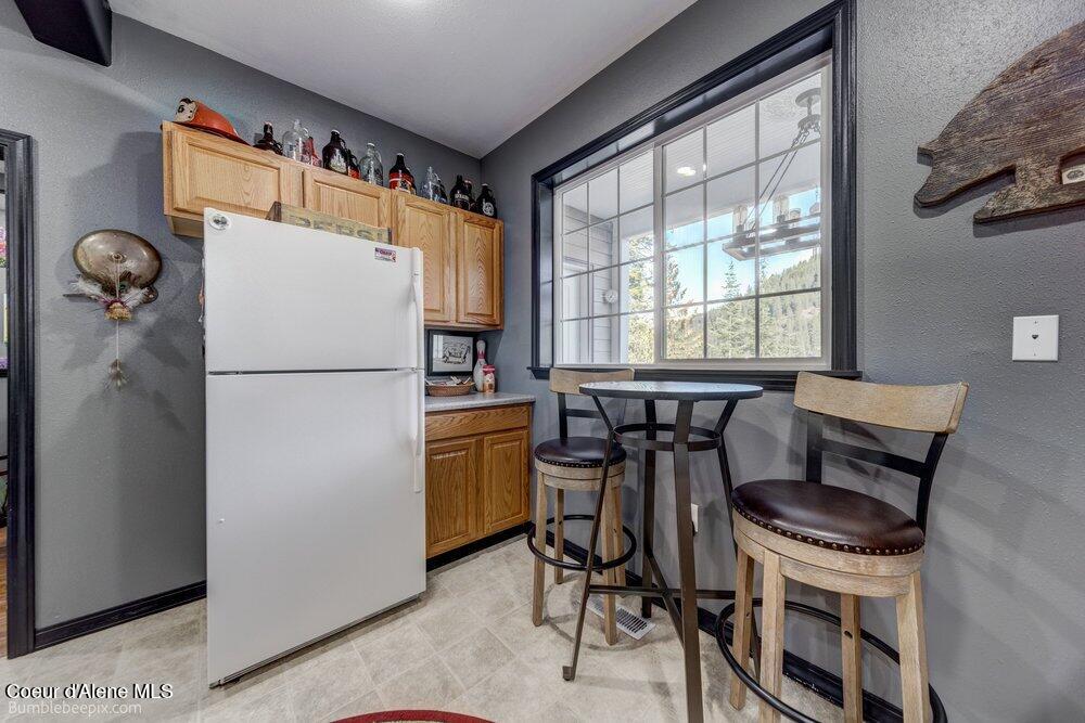 620 Pearl Street Wallace, ID 83873 - Photo 9 of 29 Kitchen