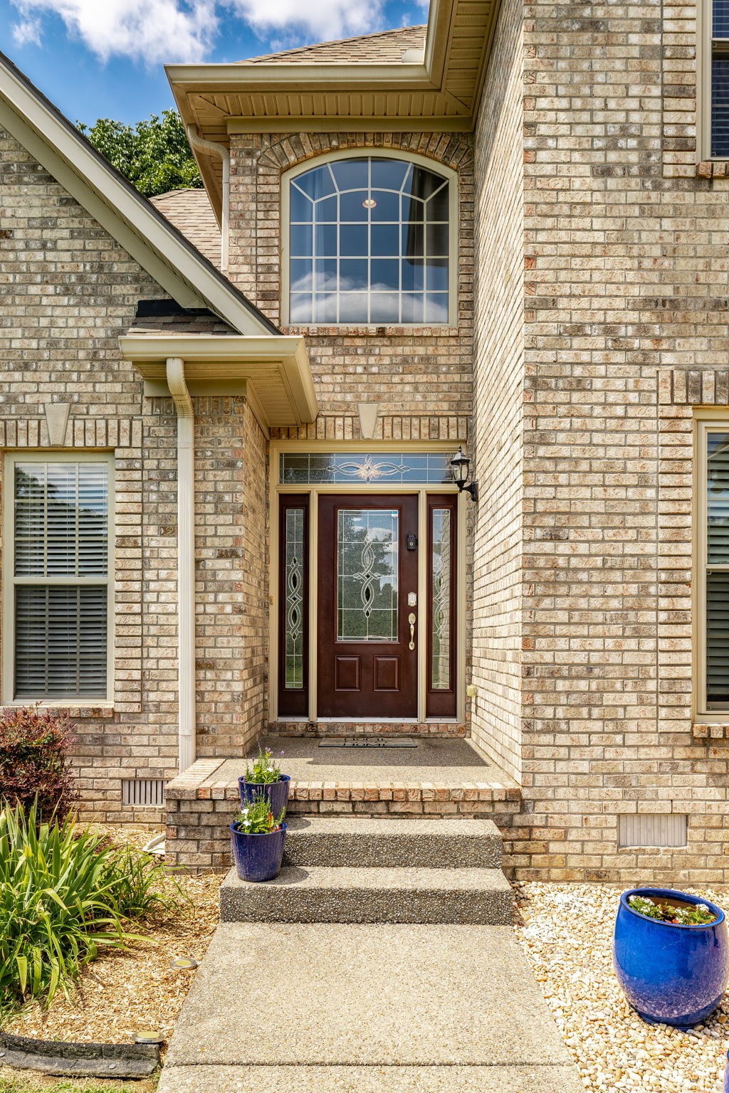 2860 Morgan Road Joelton, TN 37080 - Photo 8 of 45 a front view of a house