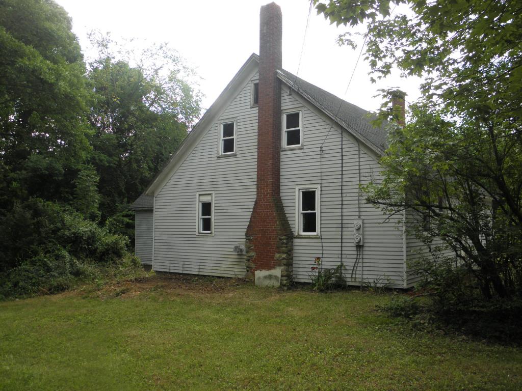 23 Nutes Road Milton, NH 03851 - Photo 3 of 17