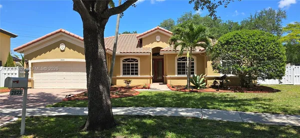 $815,000 | 2823 Poinciana Circle, Cooper City, FL 33026