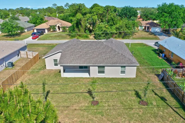 $2,695 | 5314 Northwest Milner Drive, Port St. Lucie, FL 34983