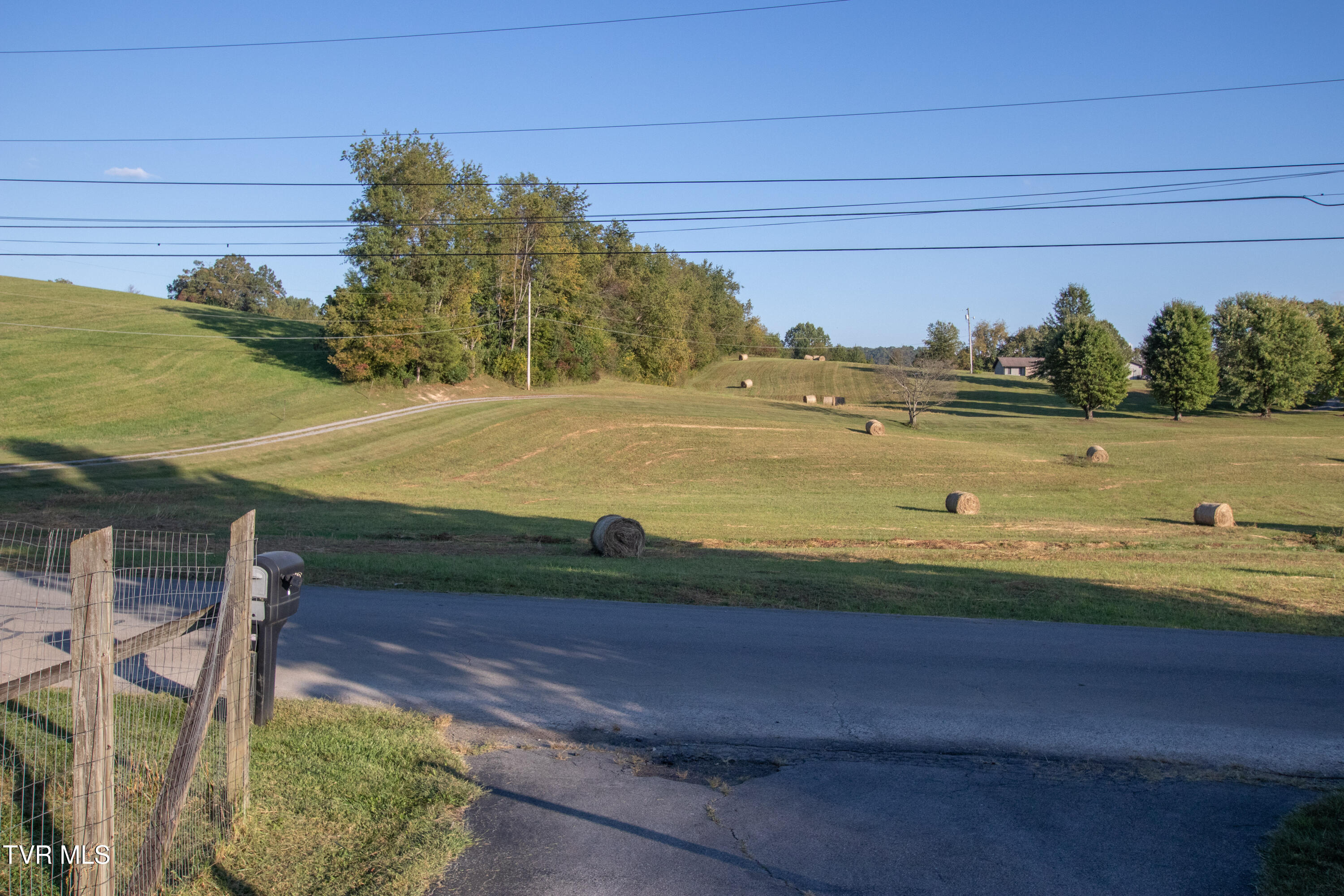 315 Cook Hollow Road Bristol, TN 37620 - Photo 26 of 27 Cook Hollow-44