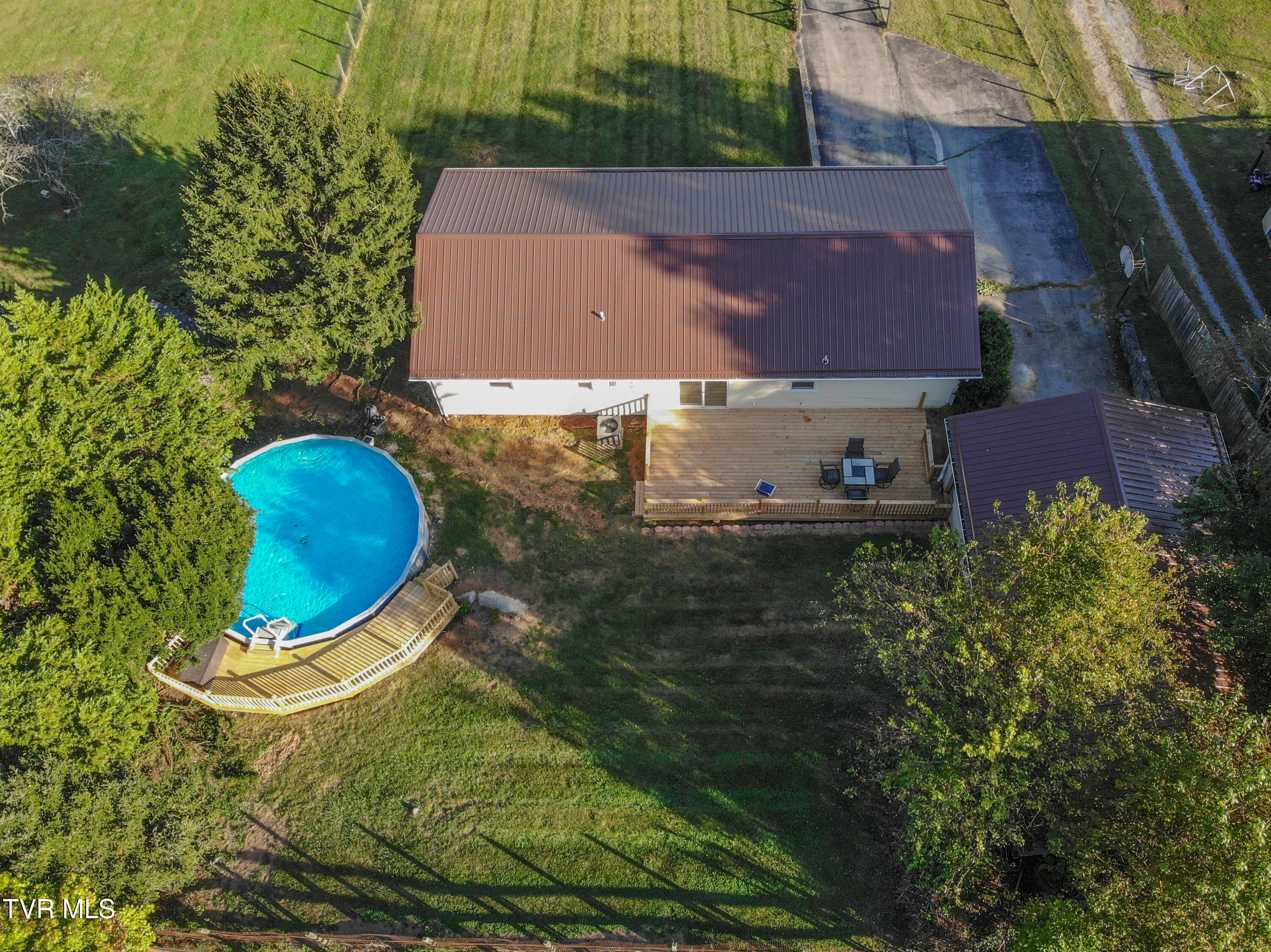315 Cook Hollow Road Bristol, TN 37620 - Photo 27 of 27 Cook Hollow-48