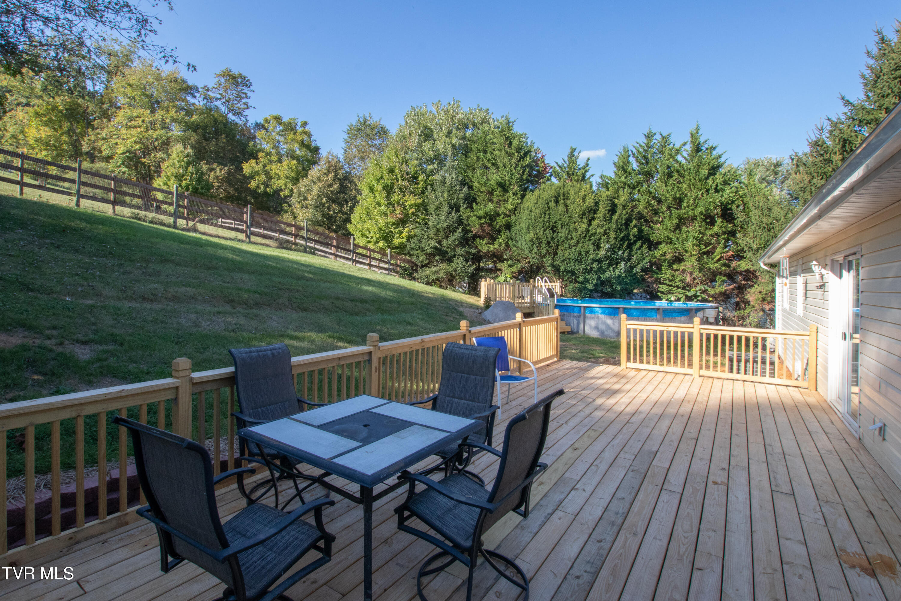 315 Cook Hollow Road Bristol, TN 37620 - Photo 4 of 27 Cook Hollow-11