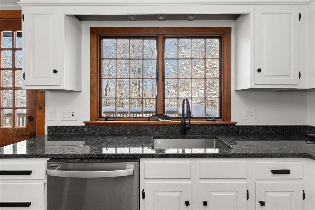 14 Sawmill Brook Road West Newbury, MA 01985 - Photo 7 of 42