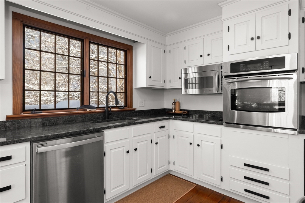 14 Sawmill Brook Road West Newbury, MA 01985 - Photo 9 of 42