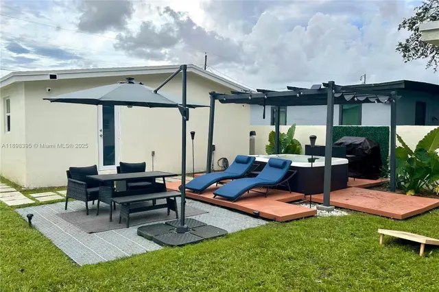 $3,000 | 3132 Northwest 43rd Street, Miami, FL 33142