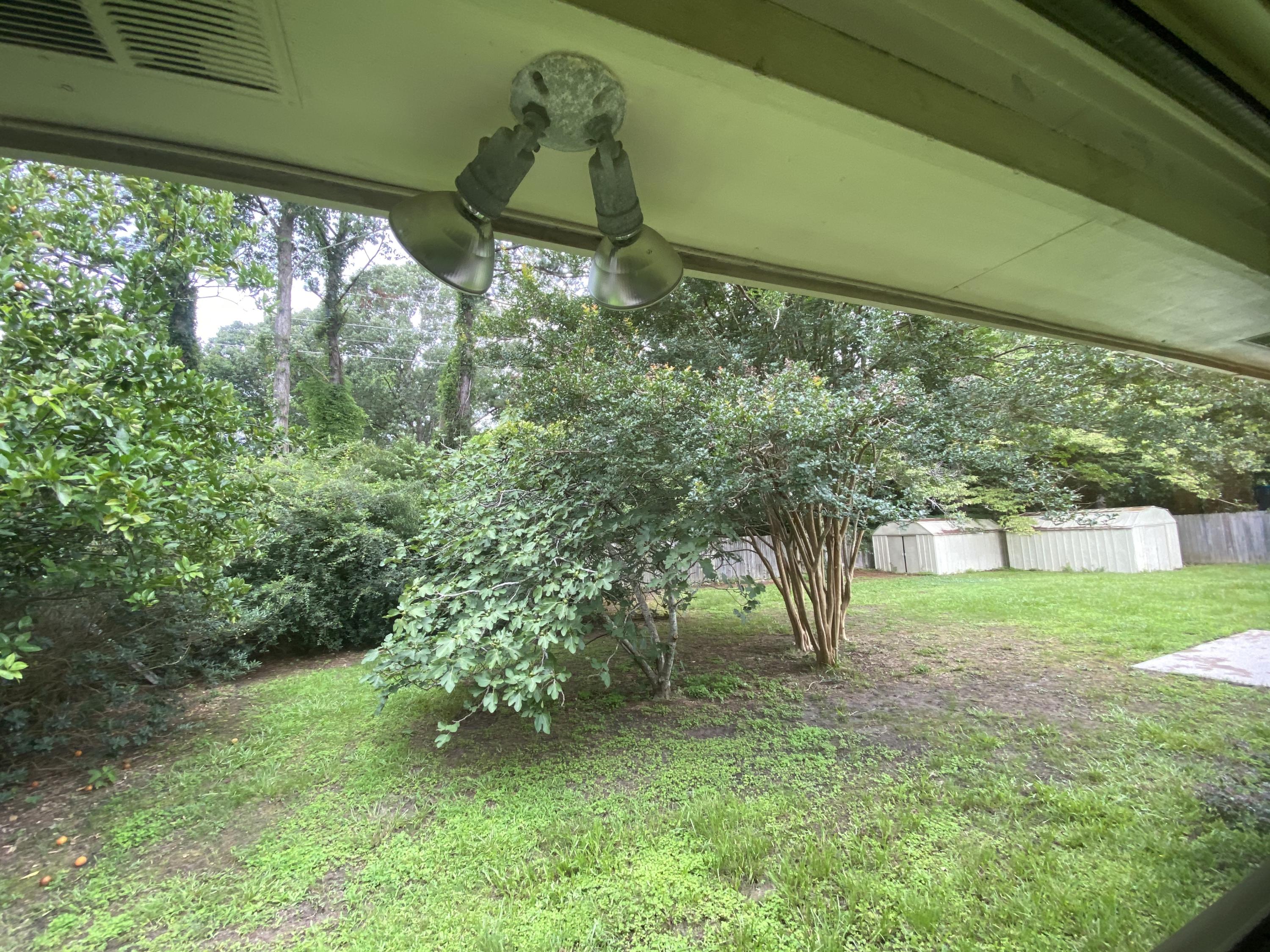 1824 Banbury Road Charleston, SC 29414 - Photo 16 of 25 Lpf7ZsfVSqq1uL3FokH78Q