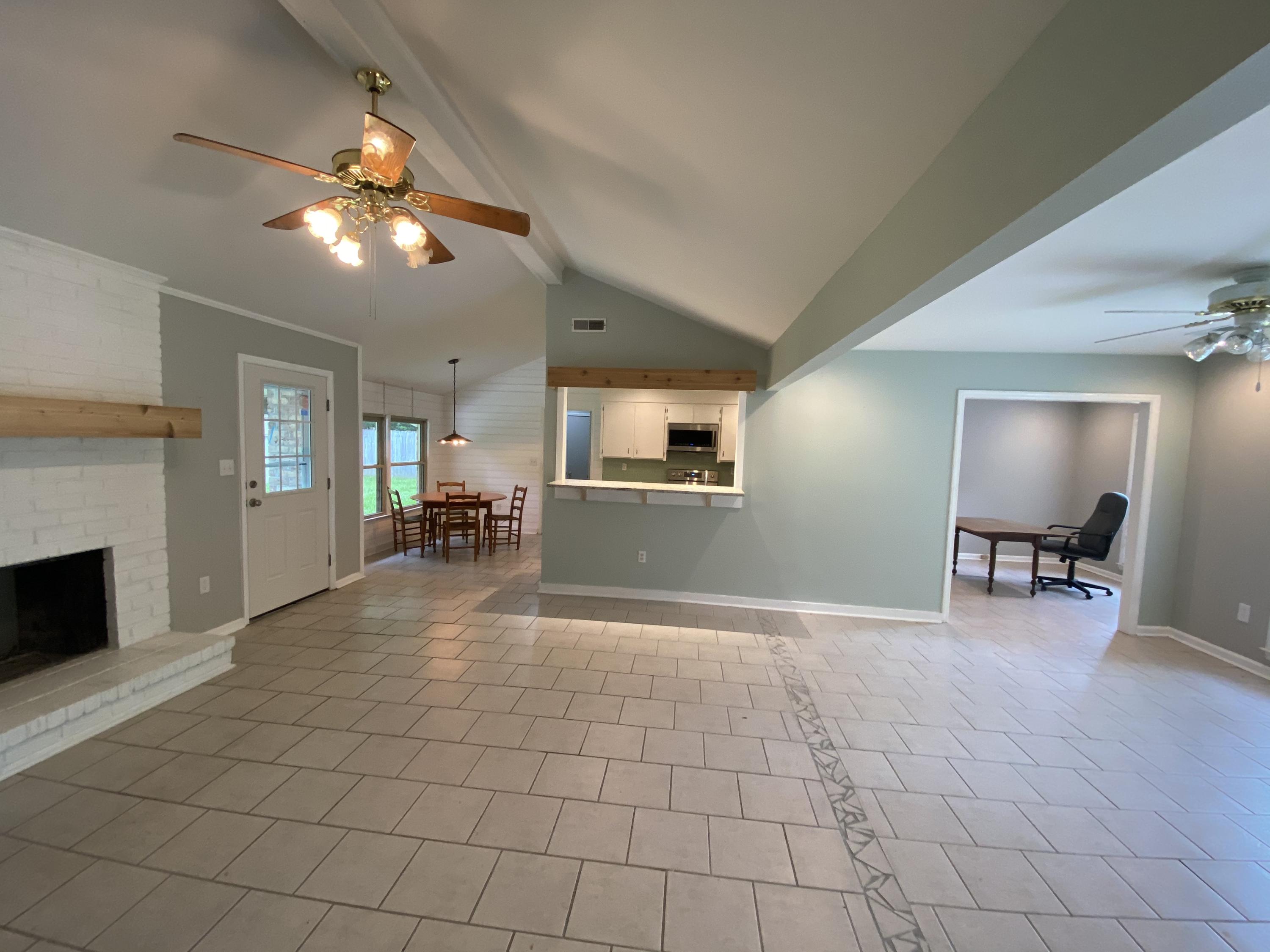 1824 Banbury Road Charleston, SC 29414 - Photo 18 of 25 i+Wc+Dt3TS6TYEs0vSYuBw