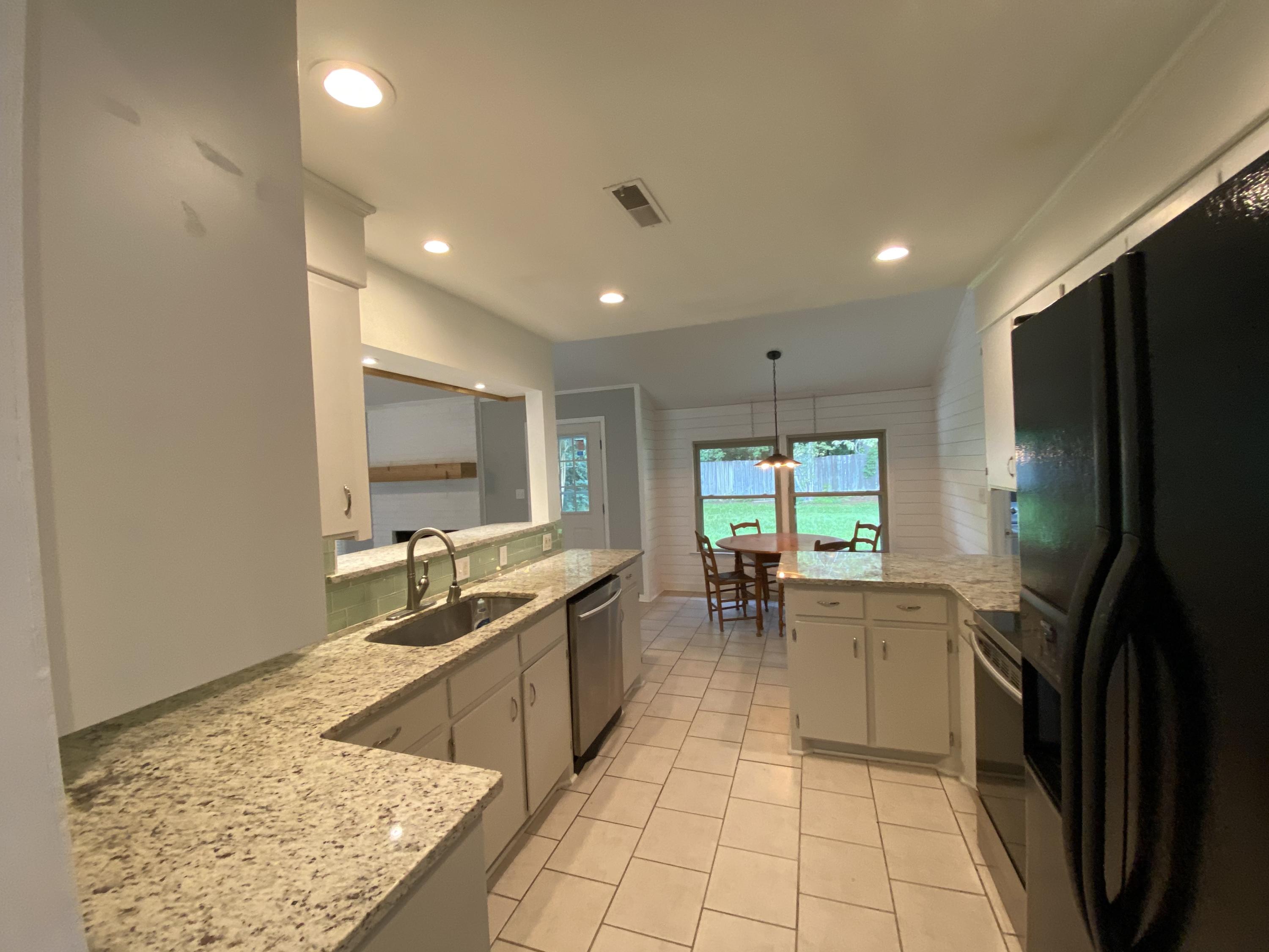 1824 Banbury Road Charleston, SC 29414 - Photo 8 of 25 MROCYKlfSyOX%TA1fOO4gA