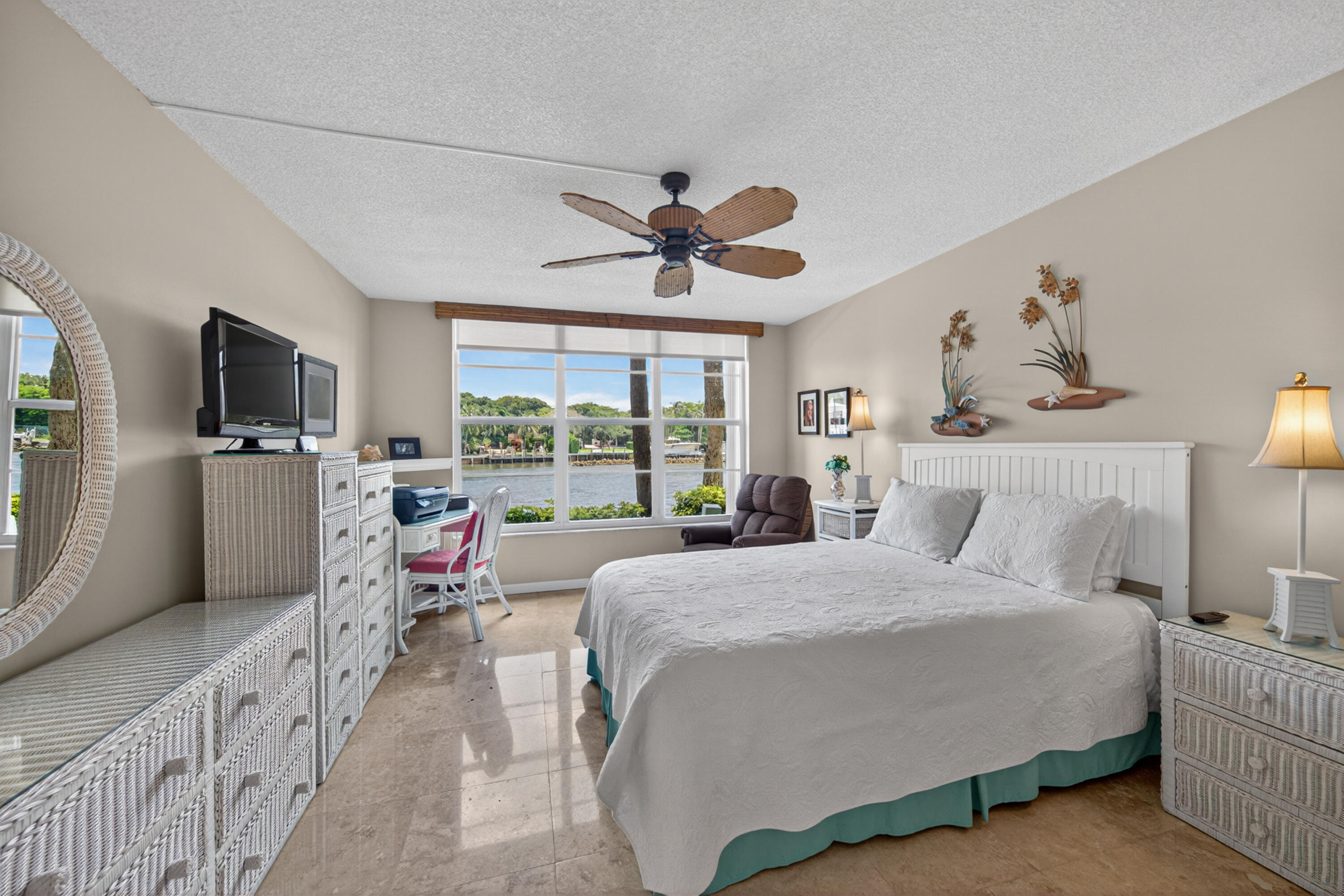 3100 Northeast 48th Court Lighthouse Point, FL 33064 - Photo 21 of 45 balistreri-12