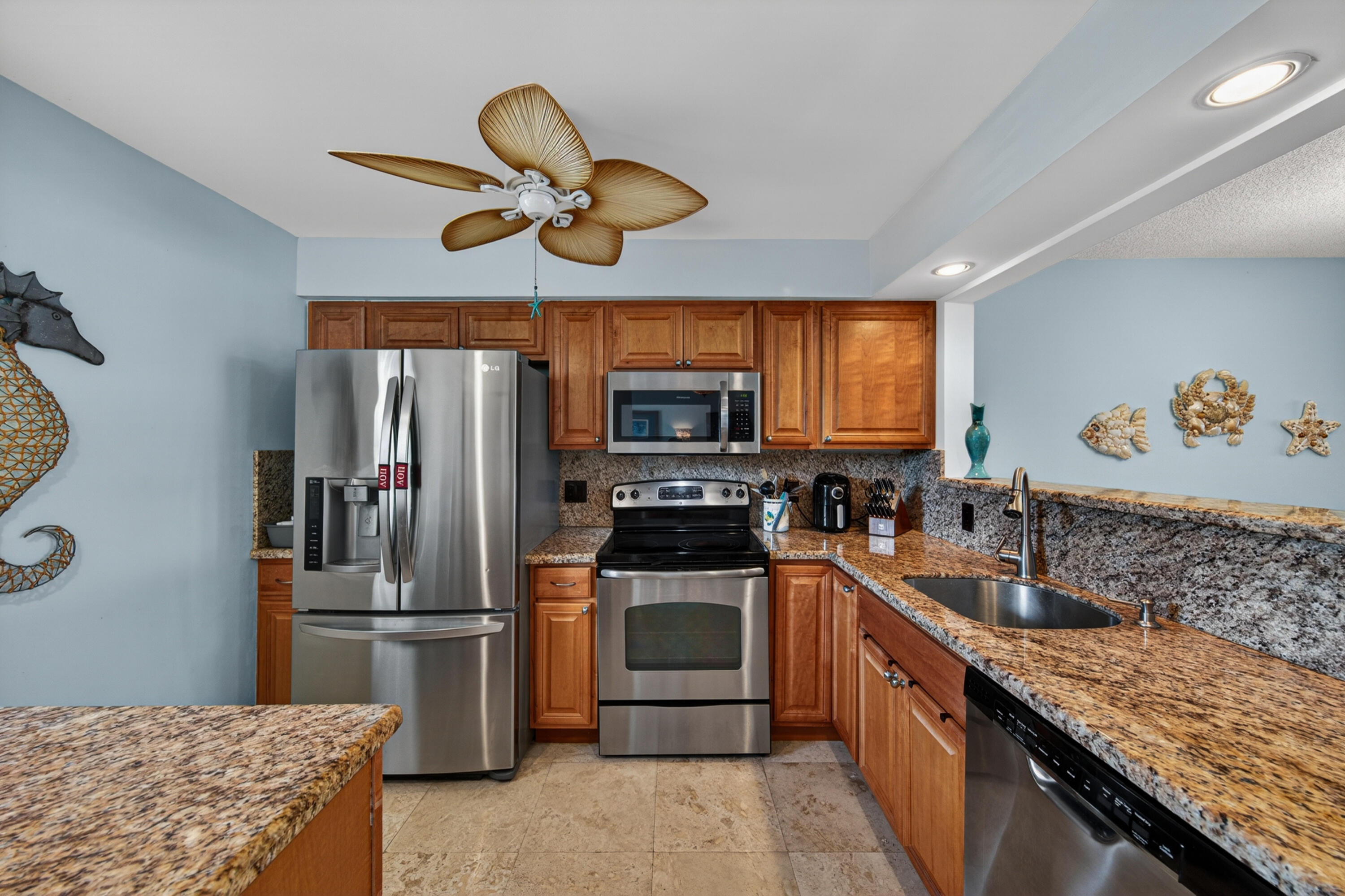3100 Northeast 48th Court Lighthouse Point, FL 33064 - Photo 10 of 45 balistreri-44