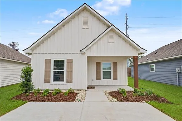 $1,800 | 71772 Spike Drive, Madisonville, LA 70447
