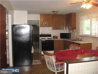 547 Cassingham Road Fairless Hills, PA 19030 - Photo 5 of 10 Kitchen