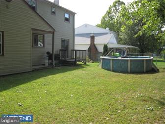547 Cassingham Road Fairless Hills, PA 19030 - Photo 10 of 10 Exterior Back