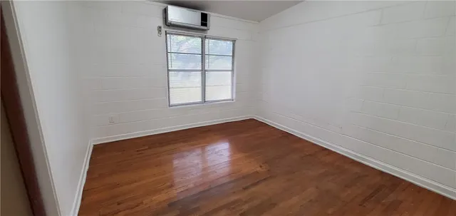 $2,100 | 428 West Ave A, Kingsville, TX 78363