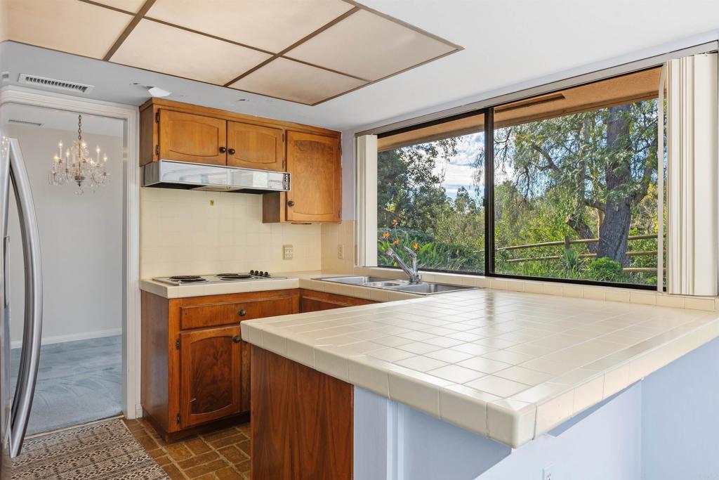 16902 Via De Santa Fe, Unit 7 Rancho Santa Fe, CA 92091 - Photo 8 of 18