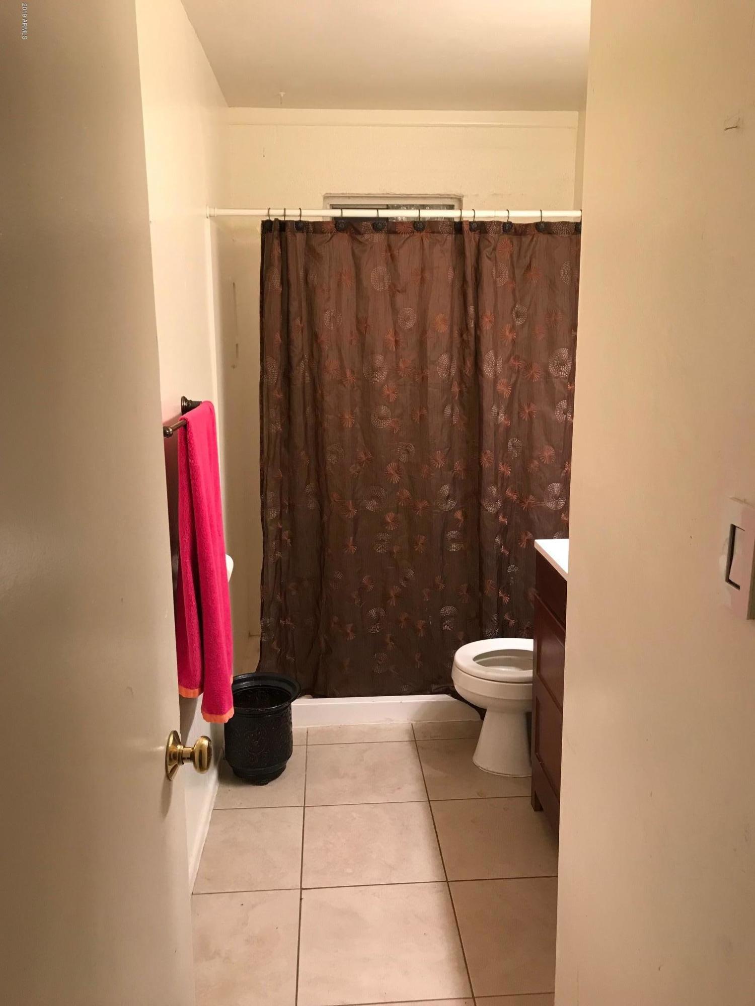 317 Hartford Road Kearny, AZ 85137 - Photo 12 of 24 hall bath