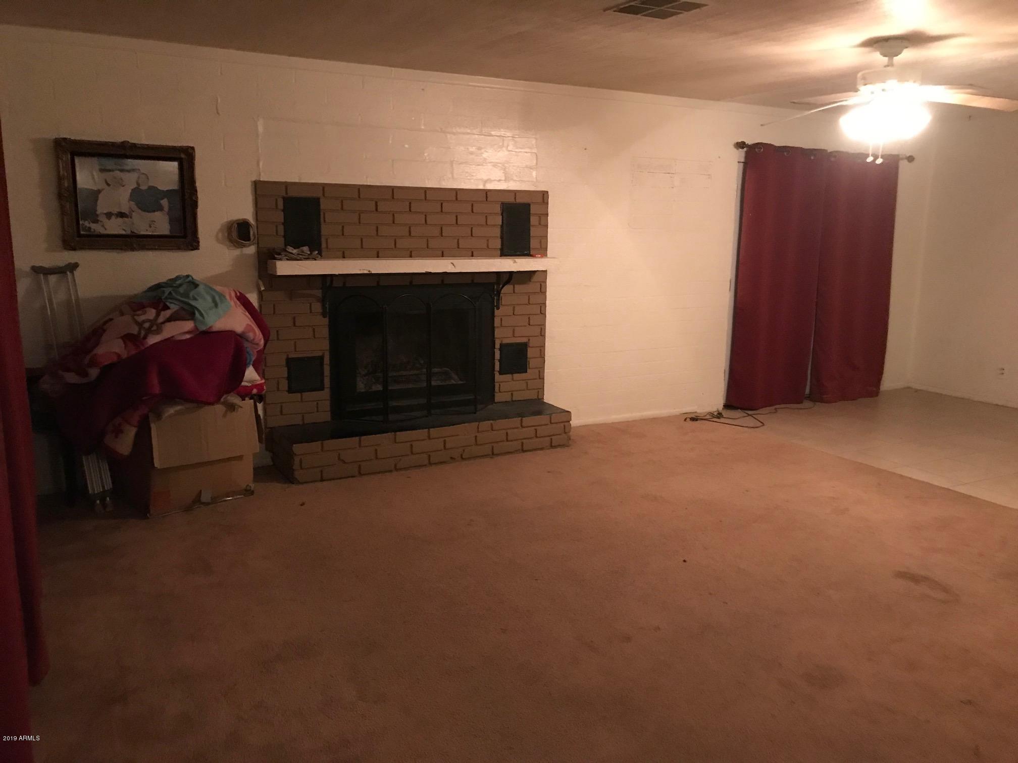 317 Hartford Road Kearny, AZ 85137 - Photo 9 of 24 living rm