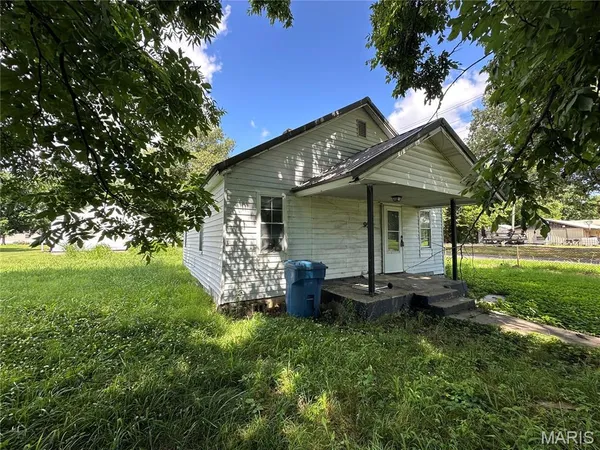 $24,900 | 950 2nd Street, New Madrid, MO 63869