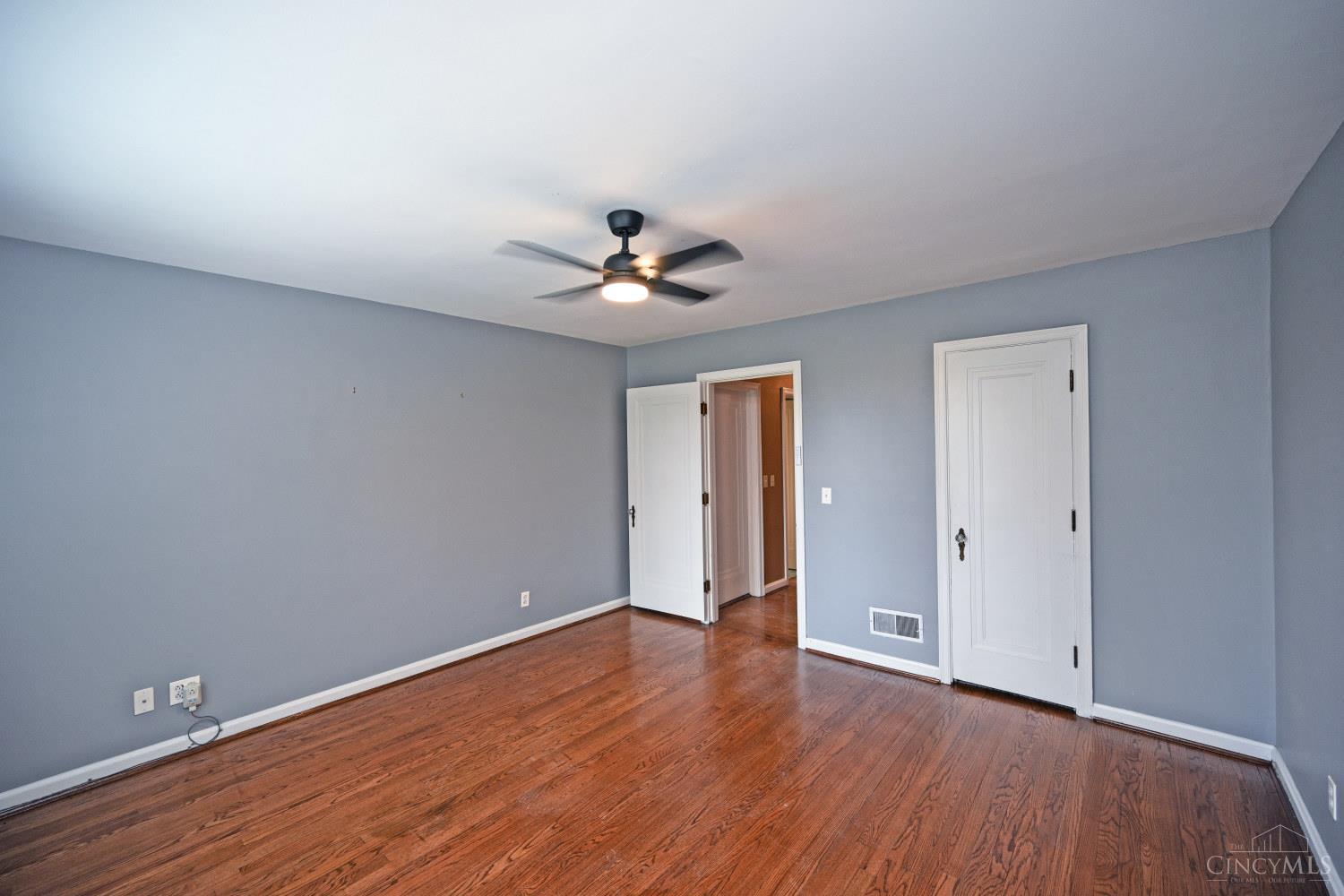 1020 West Galbraith Road Cincinnati, OH 45231 - Photo 30 of 67 Gallery Image 30