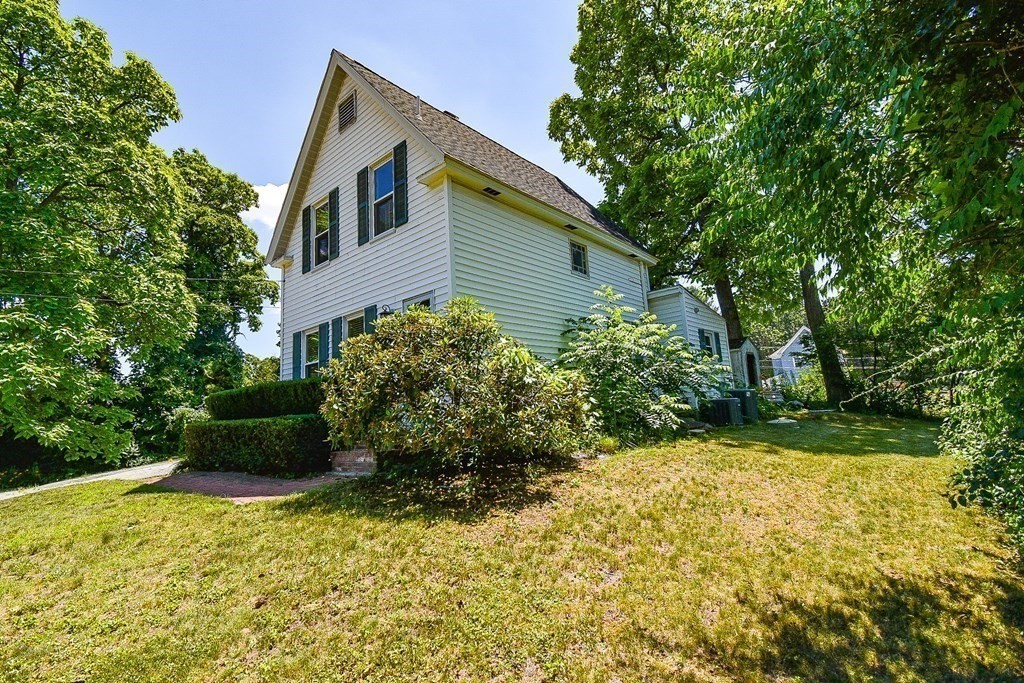 22 Brick Kiln Road Chelmsford, MA 01824 - Photo 3 of 37 Gallery Image 3