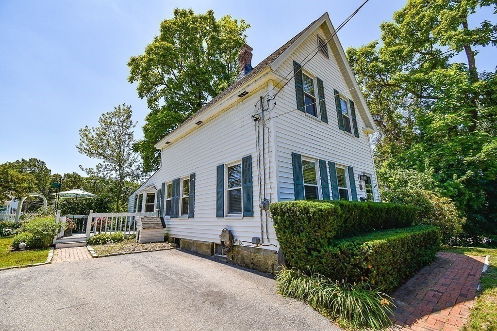 22 Brick Kiln Road Chelmsford, MA 01824 - Photo 4 of 37 Gallery Image 4