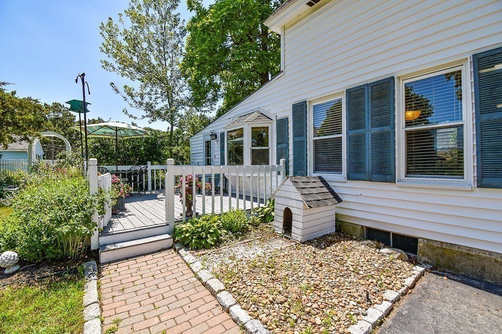22 Brick Kiln Road Chelmsford, MA 01824 - Photo 5 of 37 Gallery Image 5