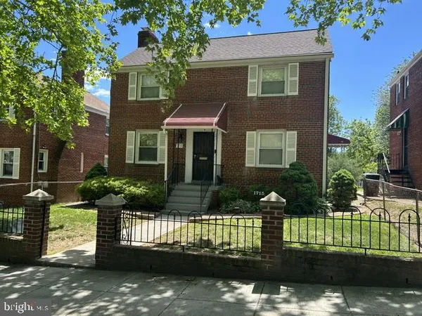 $474,900 | 1715 Girard Street Northeast, Washington, DC 20018