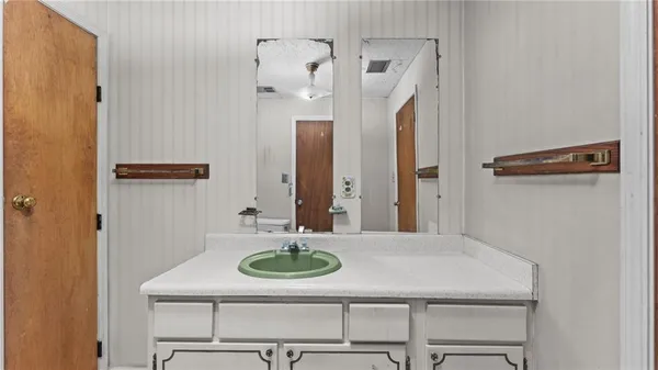$225,000 | 6902 Blacks Bluff Road Southwest, Cave Spring, GA 30124