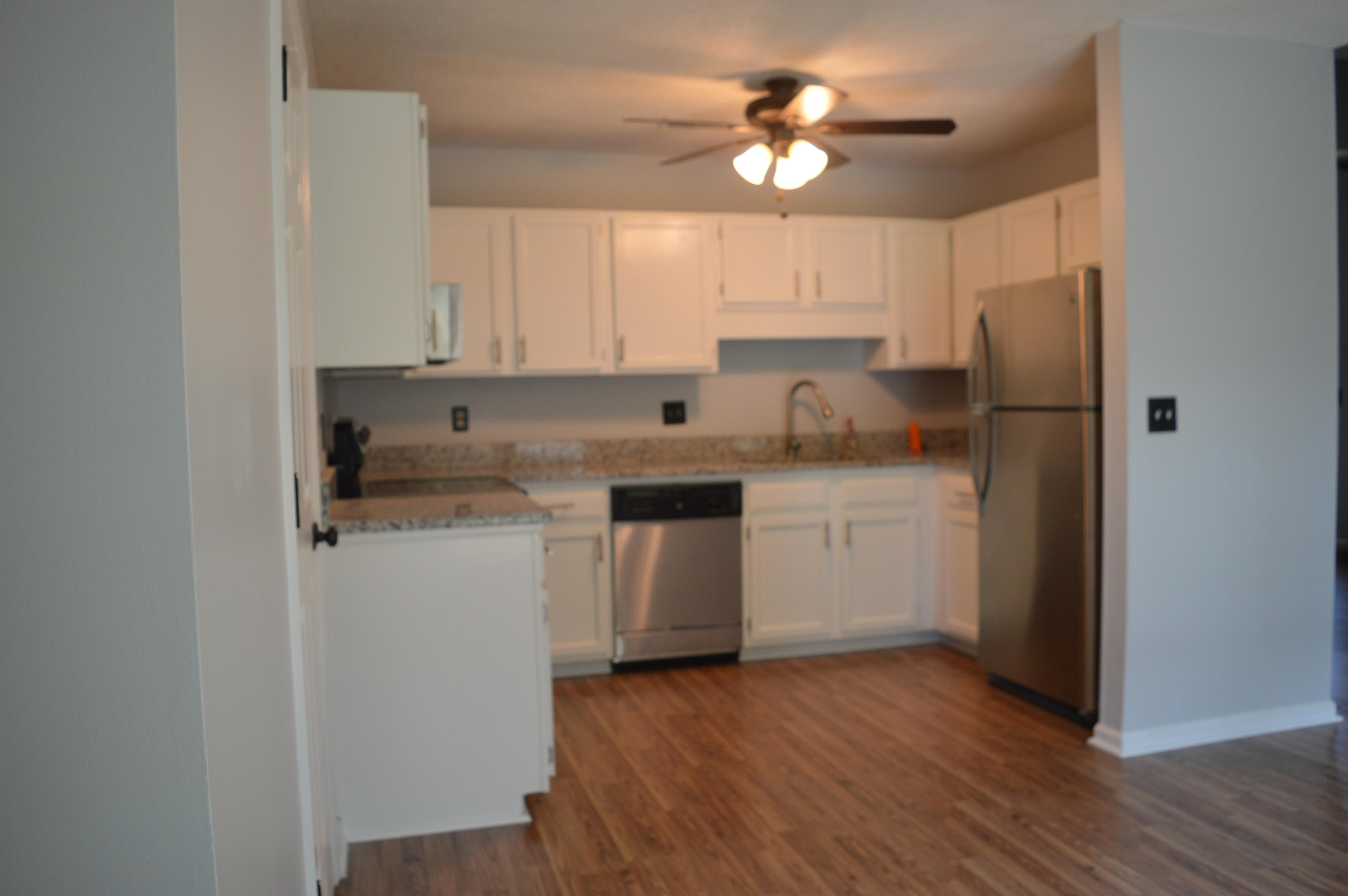 410 Hamlet Road Summerville, SC 29485 - Photo 6 of 15 DSC_0438