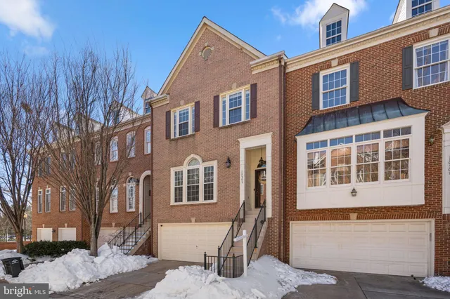 $840,000 | 10505 Captain John Smith Court, Fairfax, VA 22030