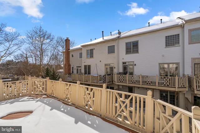 $840,000 | 10505 Captain John Smith Court, Fairfax, VA 22030