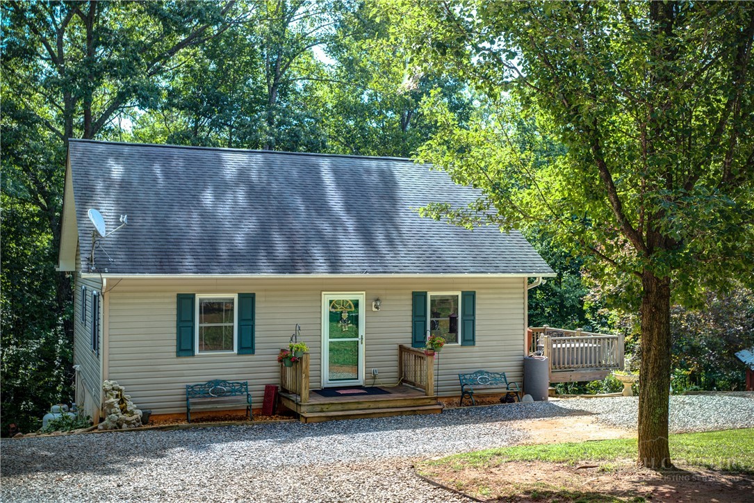 216 Napco Road Sparta, NC 28675 - Photo 13 of 50 Gallery Image 13