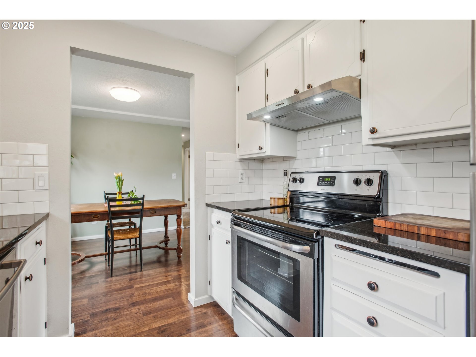 13465 Southwest Aragon Street Beaverton, OR 97005 - Photo 17 of 41 Gallery Image 17