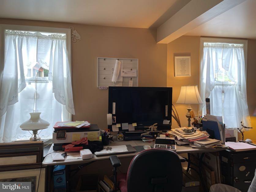 227 Mill Road Morgantown, PA 19543 - Photo 18 of 36 Cottage Office/Bedroom