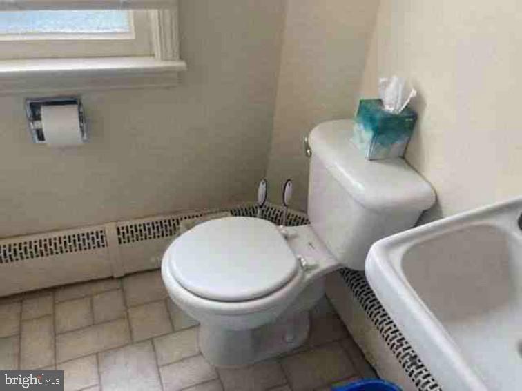 227 Mill Road Morgantown, PA 19543 - Photo 30 of 36 Main House Bathroom