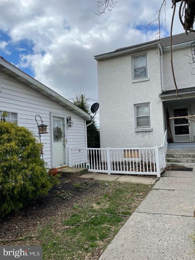 227 Mill Road Morgantown, PA 19543 - Photo 4 of 36 Cottage/House