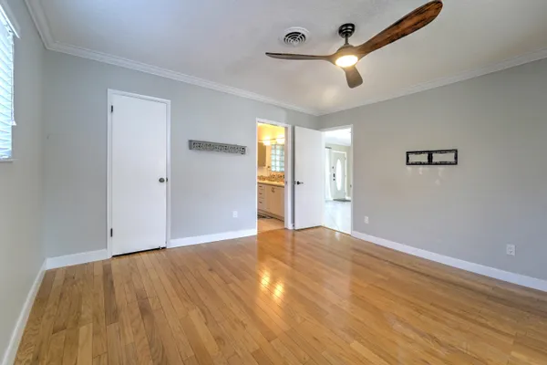 $999,999 | 270 Southeast 3rd Avenue, Pompano Beach, FL 33060