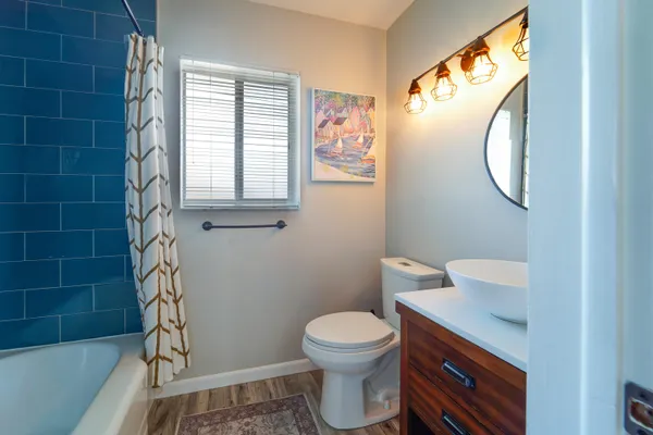 $999,999 | 270 Southeast 3rd Avenue, Pompano Beach, FL 33060